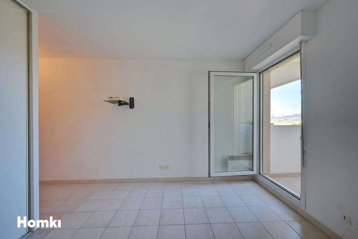 Appartement à MARSEILLE-9E