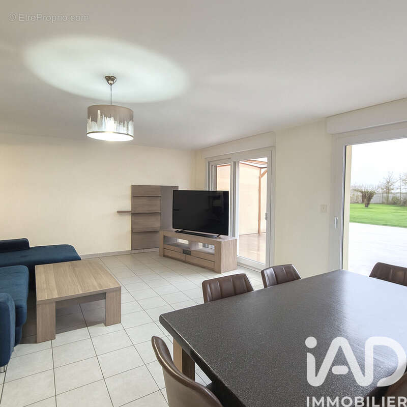 Photo 3 - Maison à CHARLEVILLE-MEZIERES