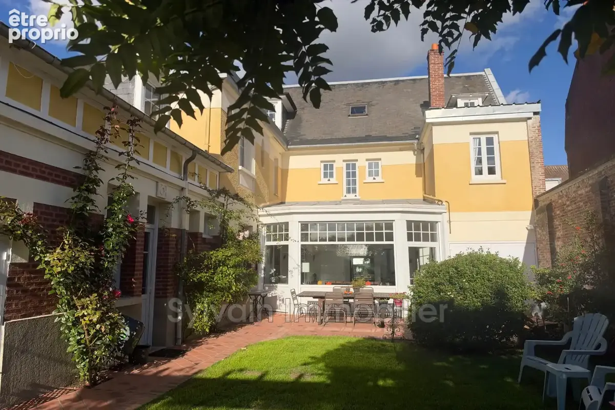 Photo Maison à Aumale au prix de 405 000€