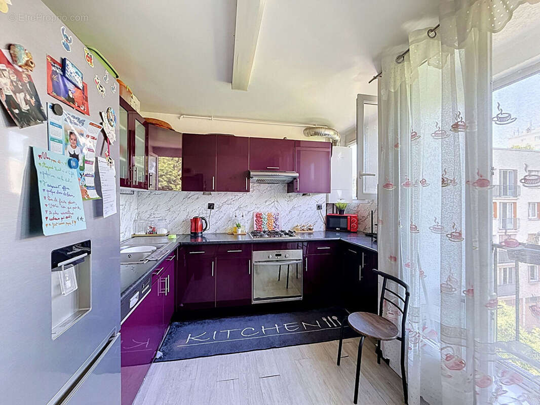 Montreuil, proche gare rer rosny, appartement 5 pièces avec balcons et cave. - photo 2