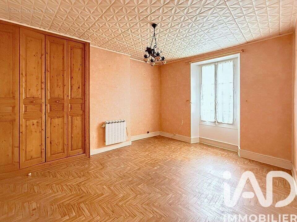 Photo 4 - Appartement à MONTEREAU-FAULT-YONNE