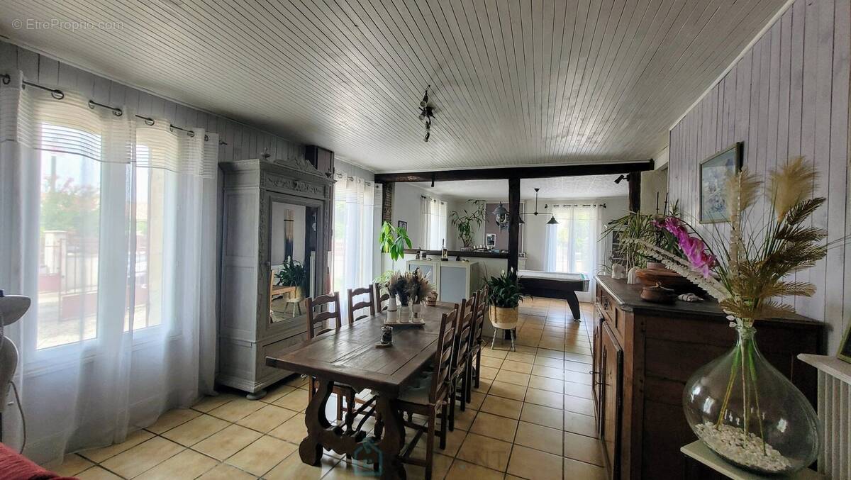 Maison à SAINT-PIERRE-D&#039;EYRAUD