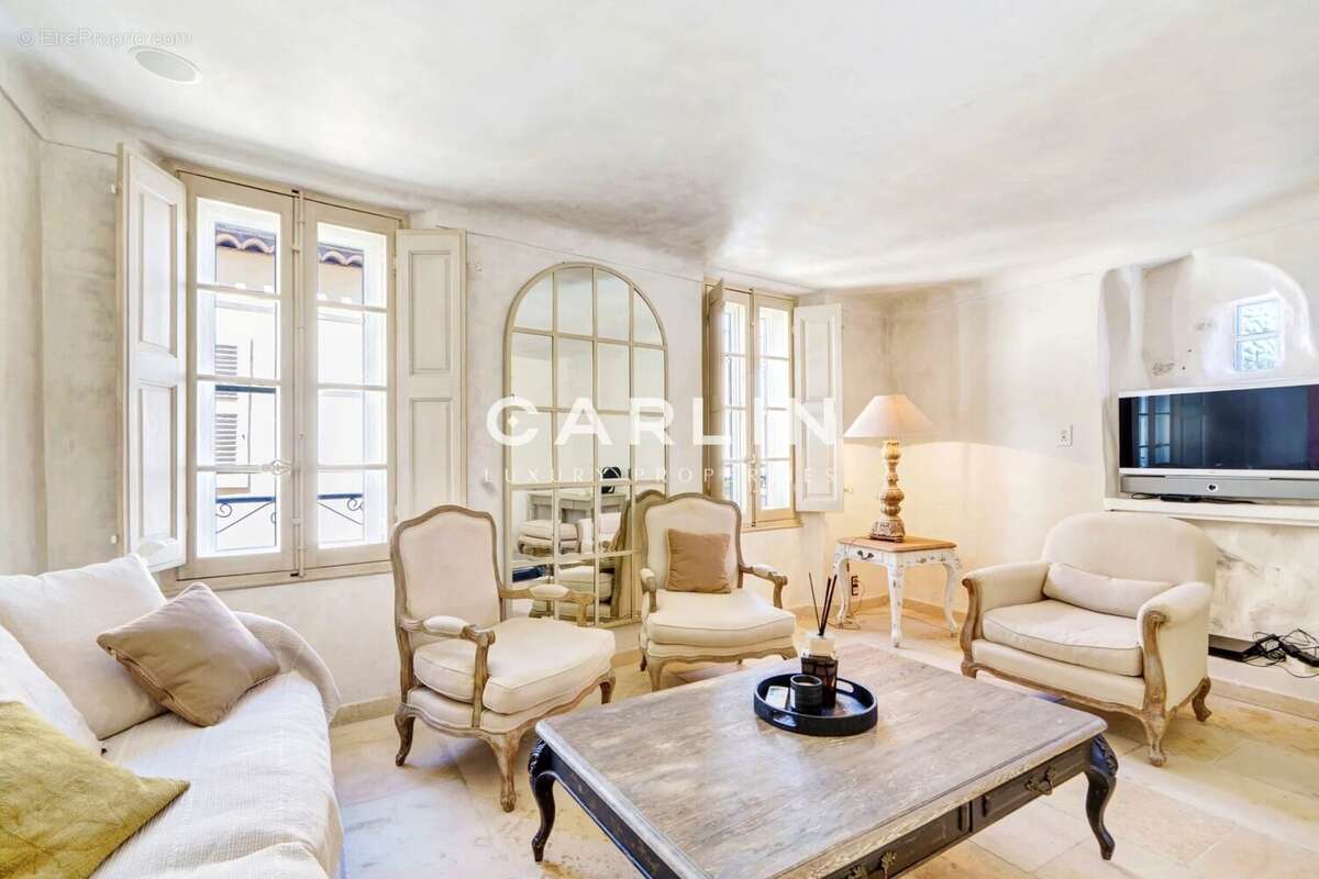 Appartement à SAINT-TROPEZ