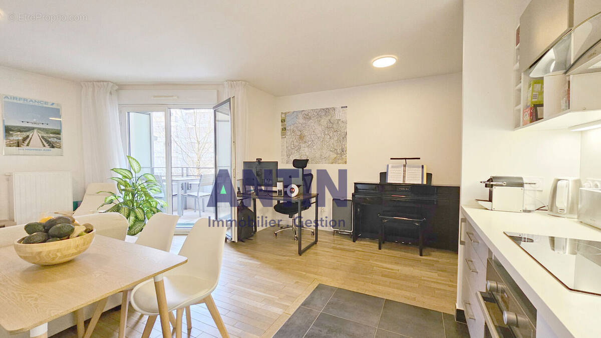 Appartement à BOIS-COLOMBES