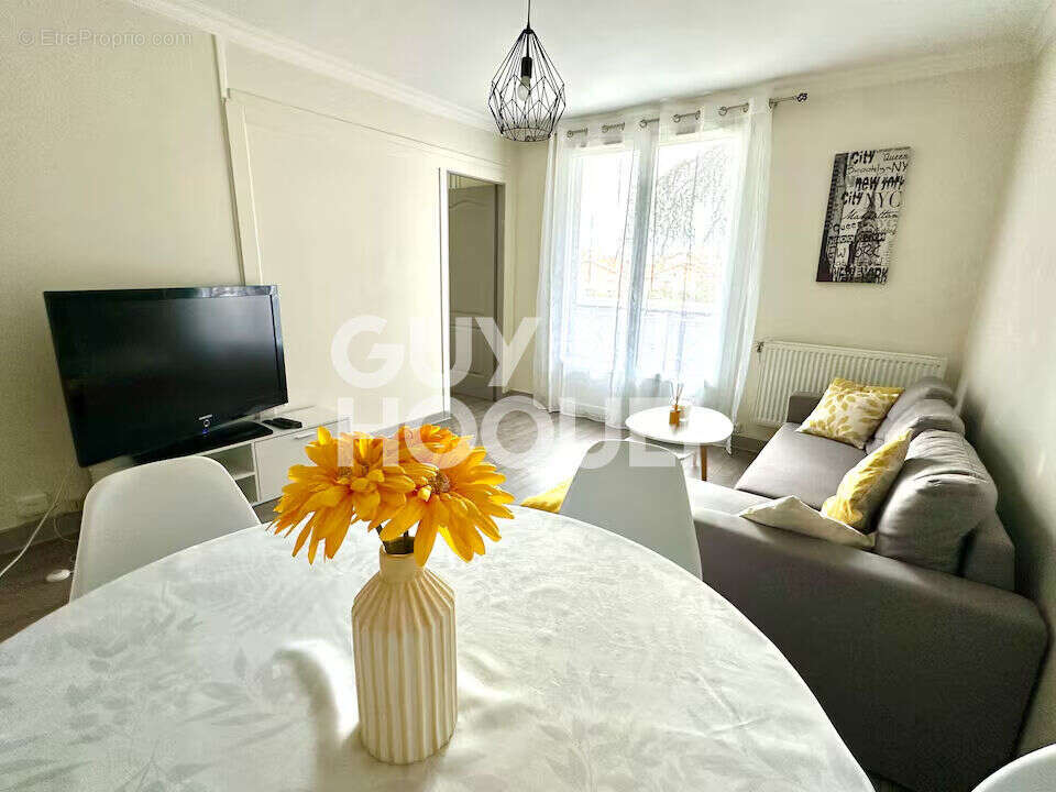 Appartement à LYON-8E