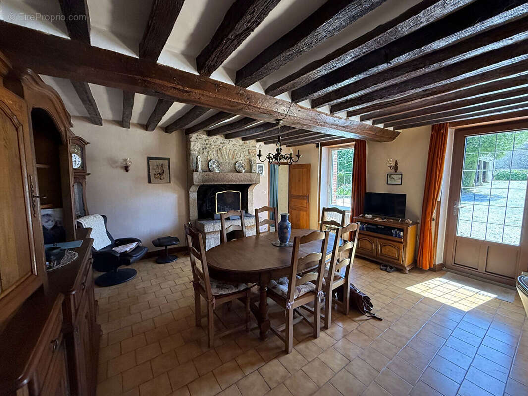 Magnifique corps de ferme sur 7000m²  - sees (périphérie) - photo 4