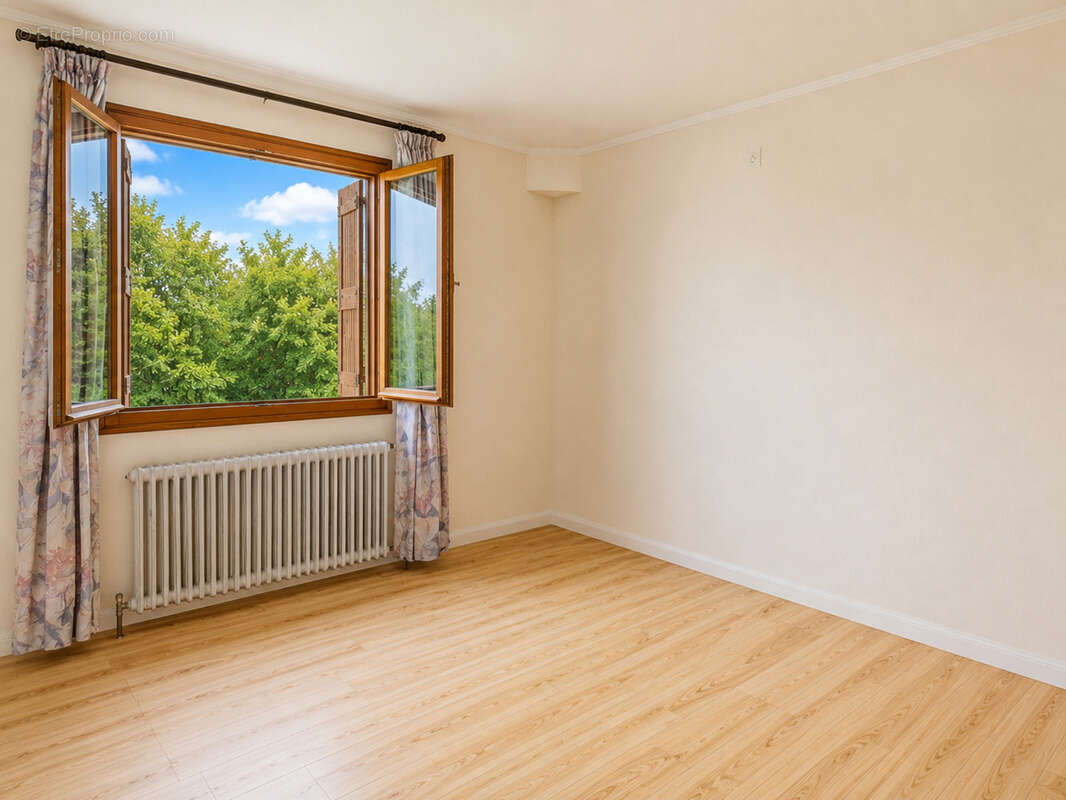 Maison à vendre 5 pièces SAINT GENIES DE COMOLAS (30) 119m²- terrain 1000m² - photo 9