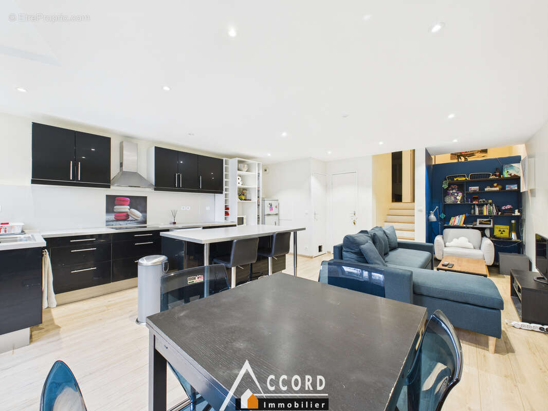 Appartement à SARTROUVILLE