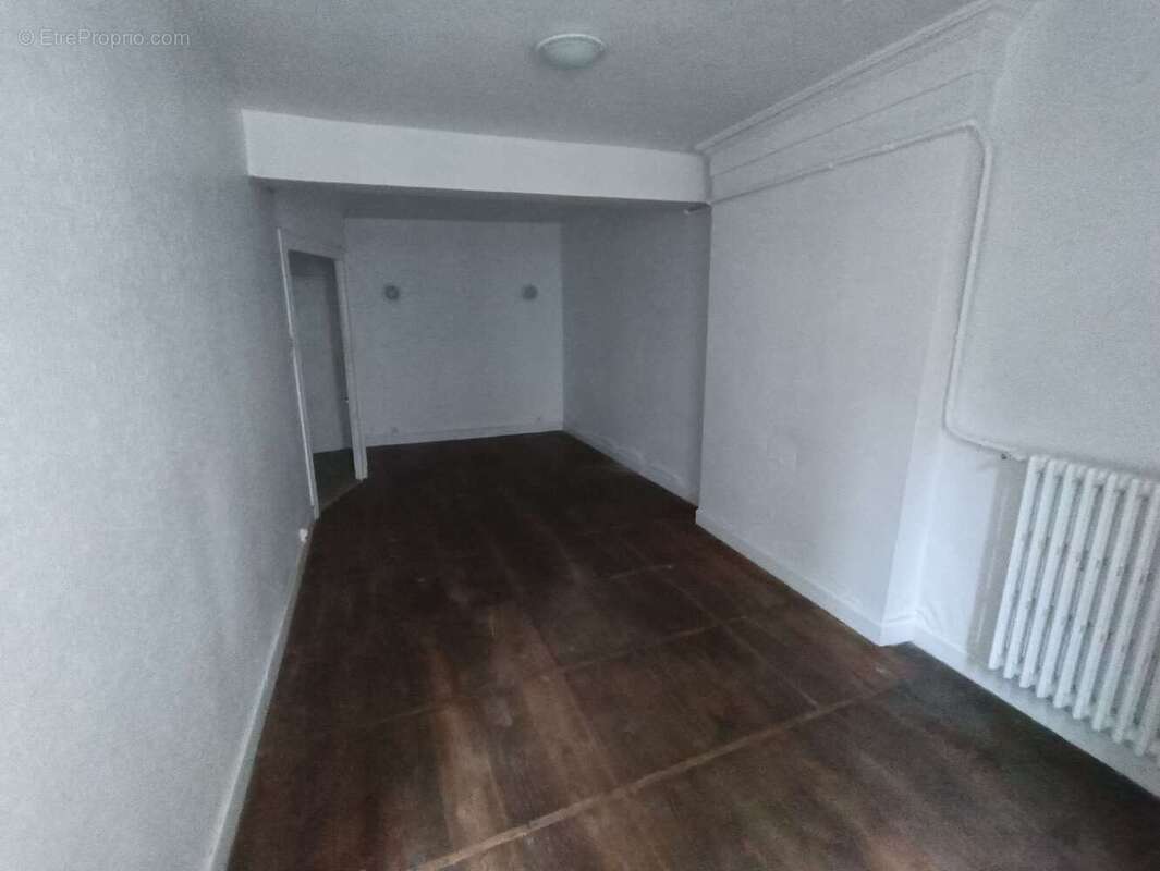 Appartement 330 m² à Tulle  - photo 1235