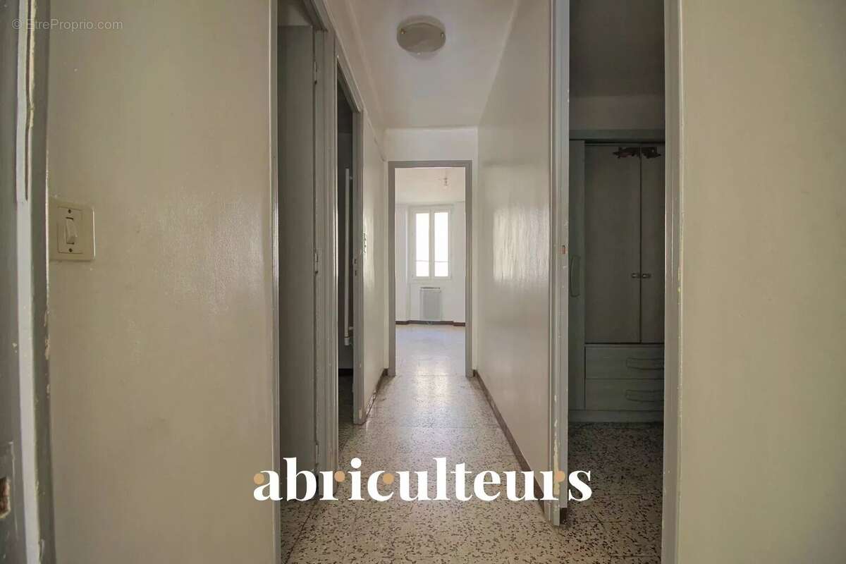 Appartement à ROGNES