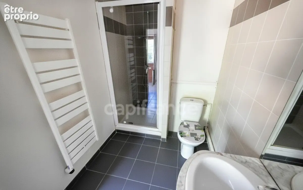 Maison en limite de campagne - 6 Pièces - Hauteurs de Givors - Divisée en 2 appartements - Potentiel locatif - photo 16