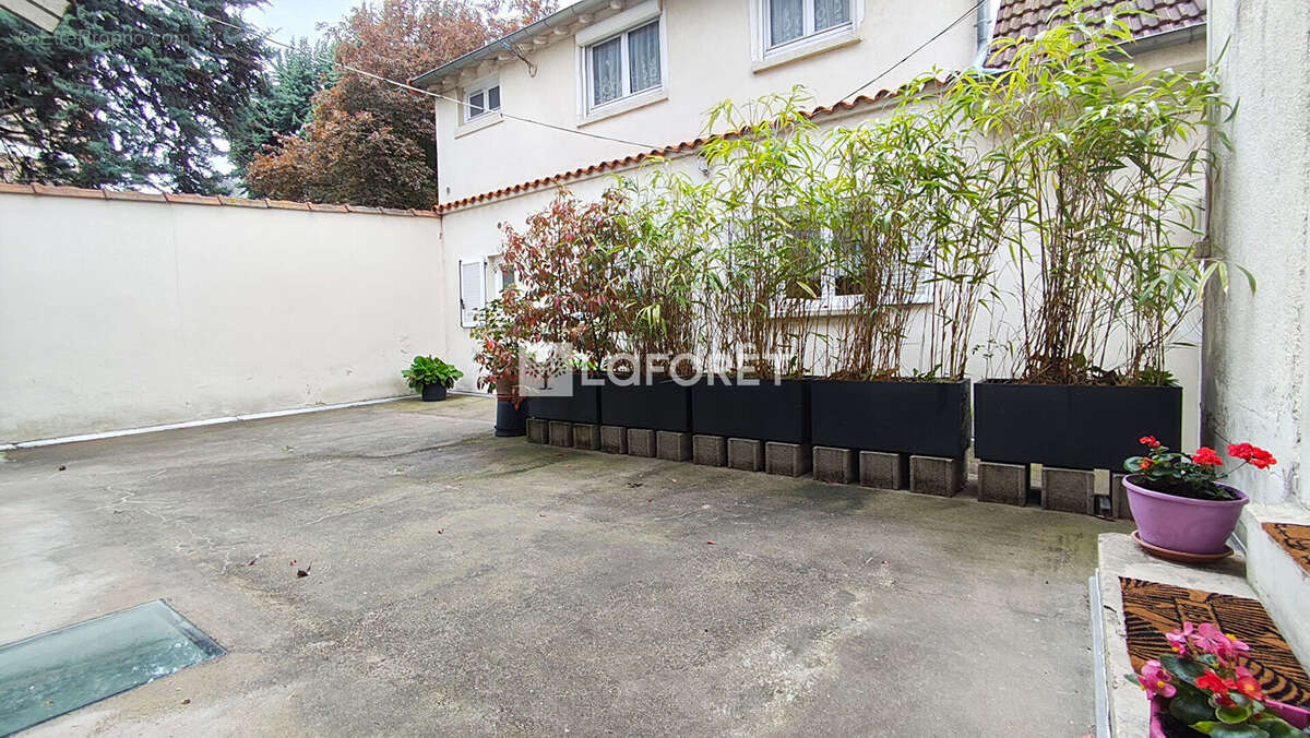 Appartement à JUVISY-SUR-ORGE
