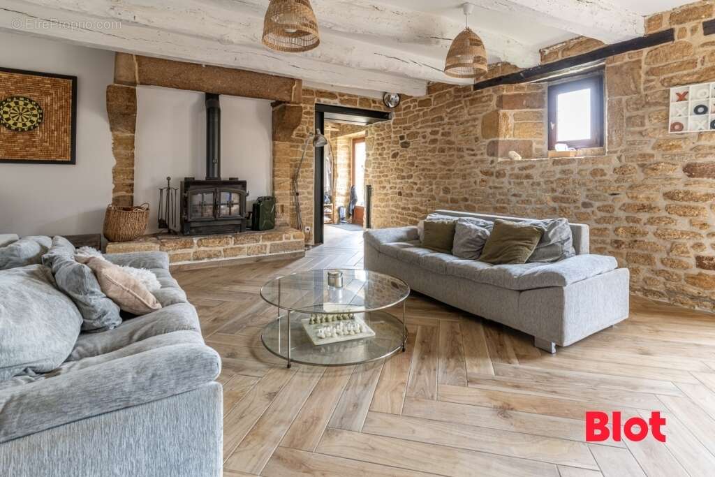 Maison à SAINT-JUVAT