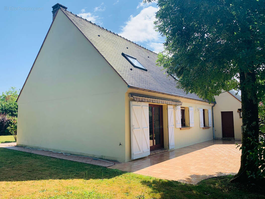 Maison à CHEROY