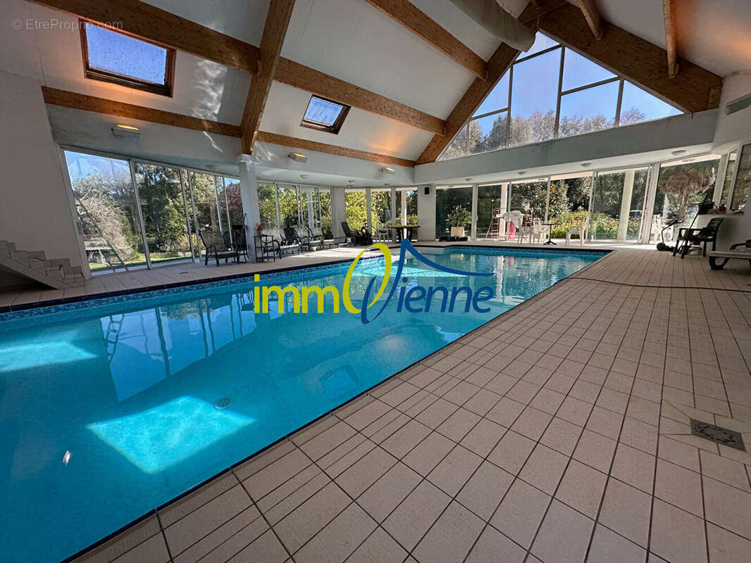 Maison à NIEUIL-L&#039;ESPOIR