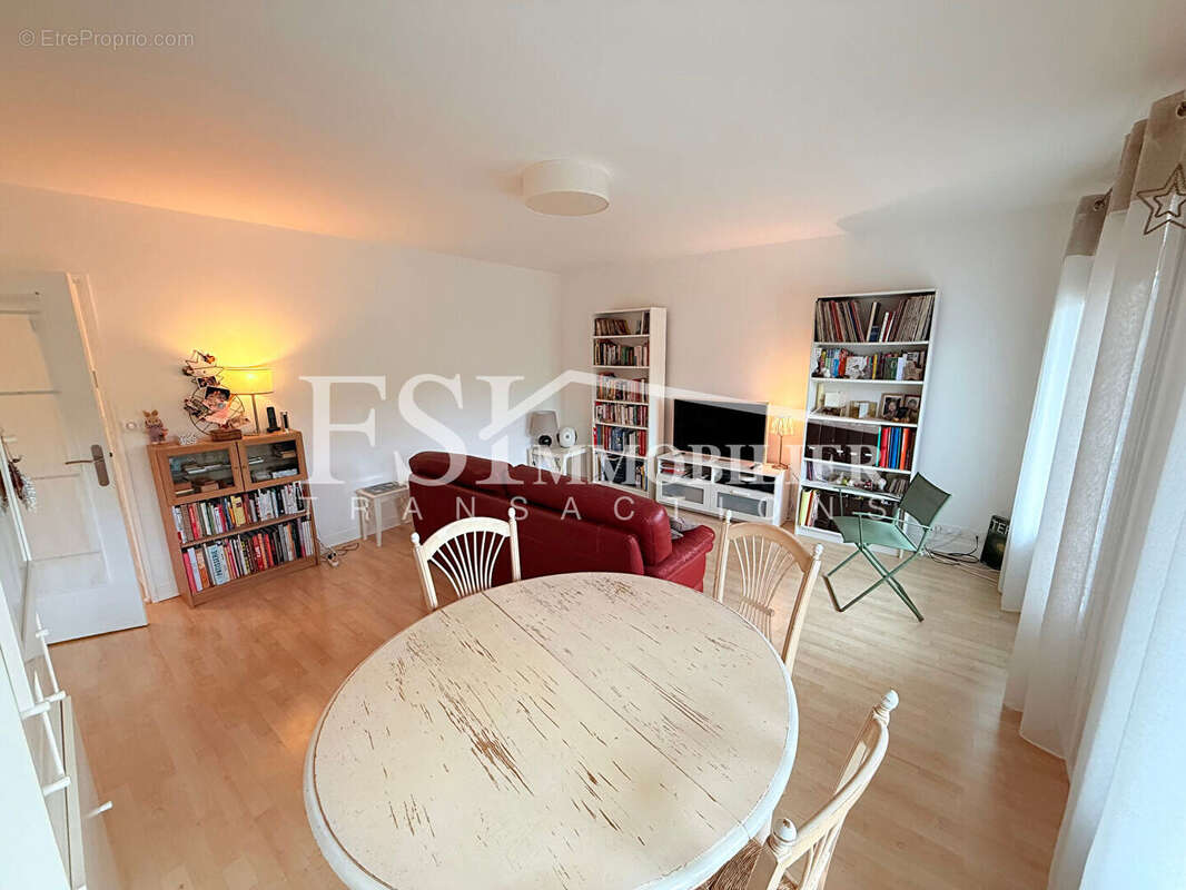 Appartement à MARGENCY