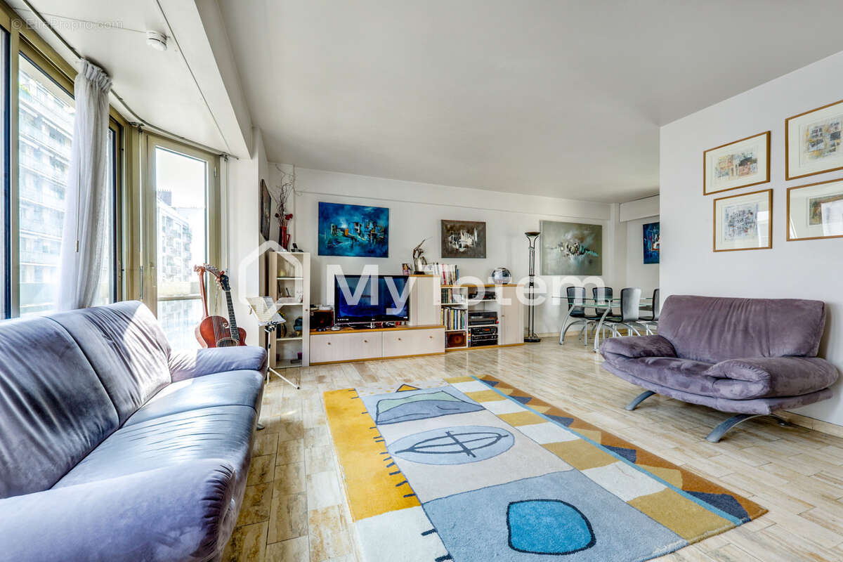 Appartement à PARIS-15E