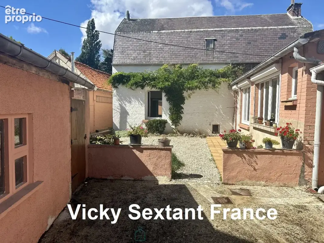 Maison à VAULX-VRAUCOURT