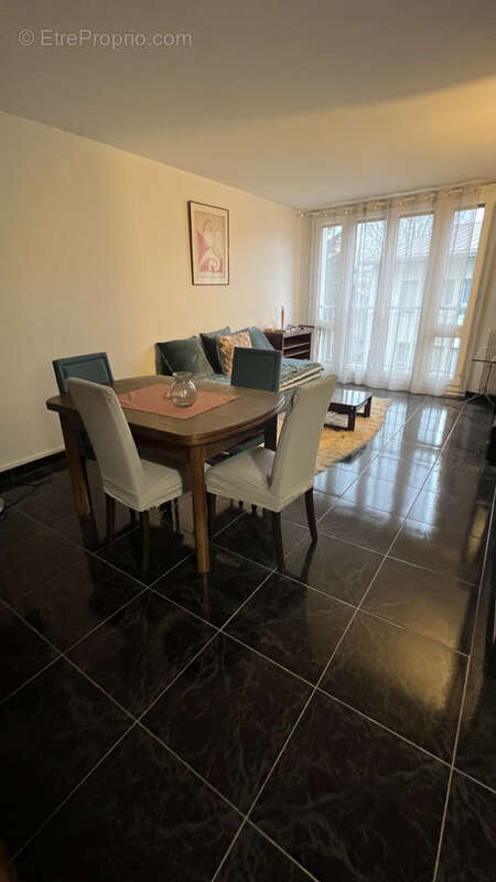 Appartement à RAMBOUILLET