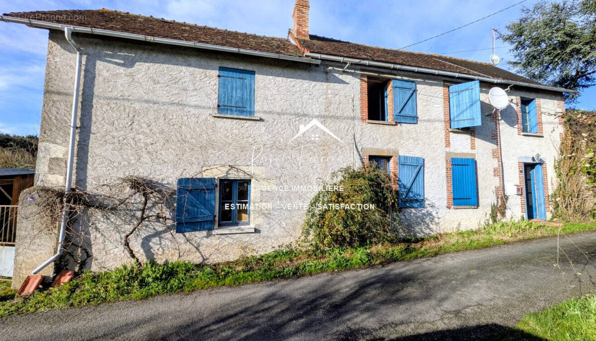 Maison principale - Maison à DANGE-SAINT-ROMAIN