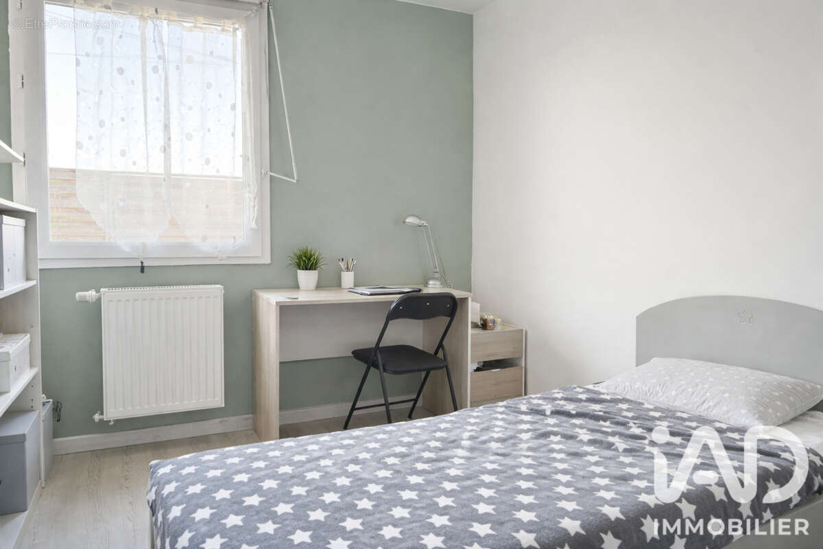 Maison 89 m² à Quevert  - photo 9
