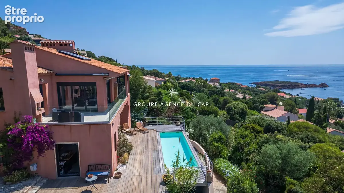 Villa rénovée vue mer 215 m2  saint raphael agay - photo 3