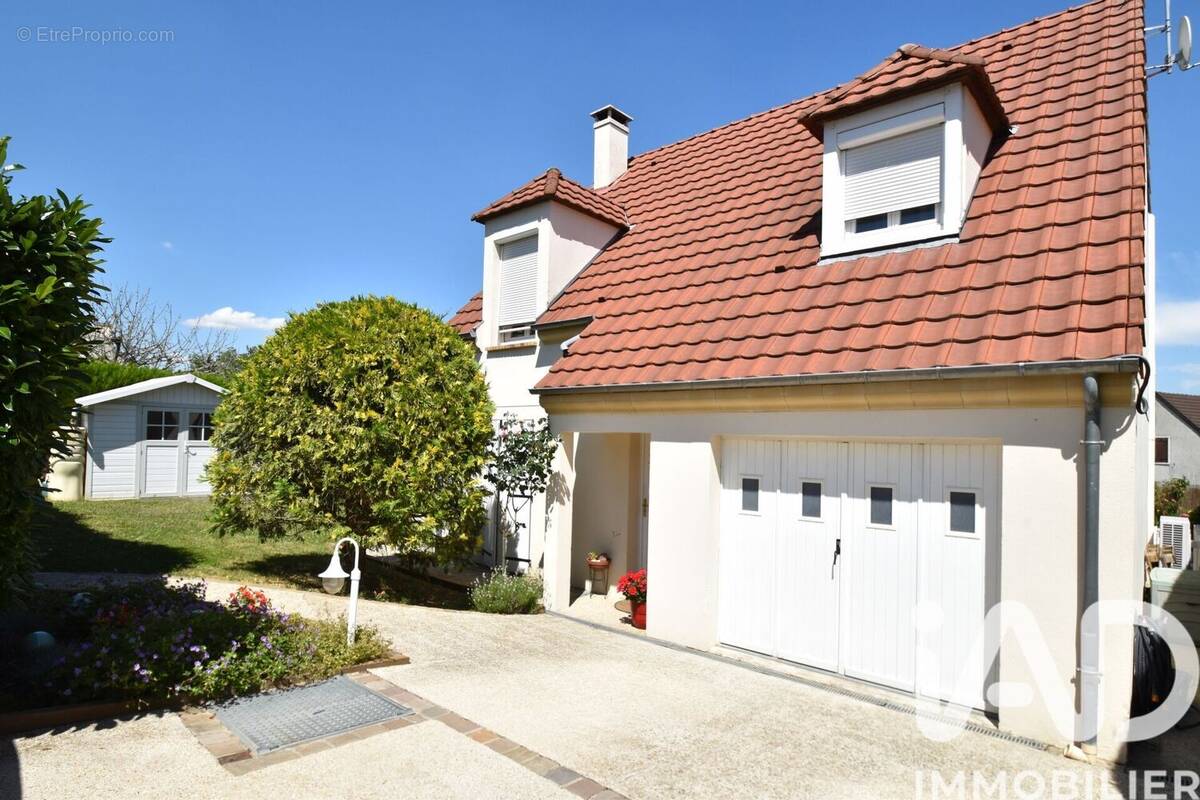 Photo 1 - Maison à CREGY-LES-MEAUX