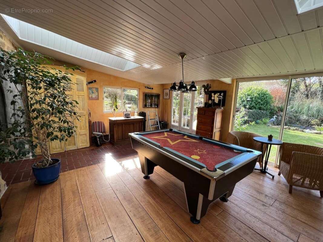 Maison 217 m² à Saint-Denis-De-Mailloc  - photo 8