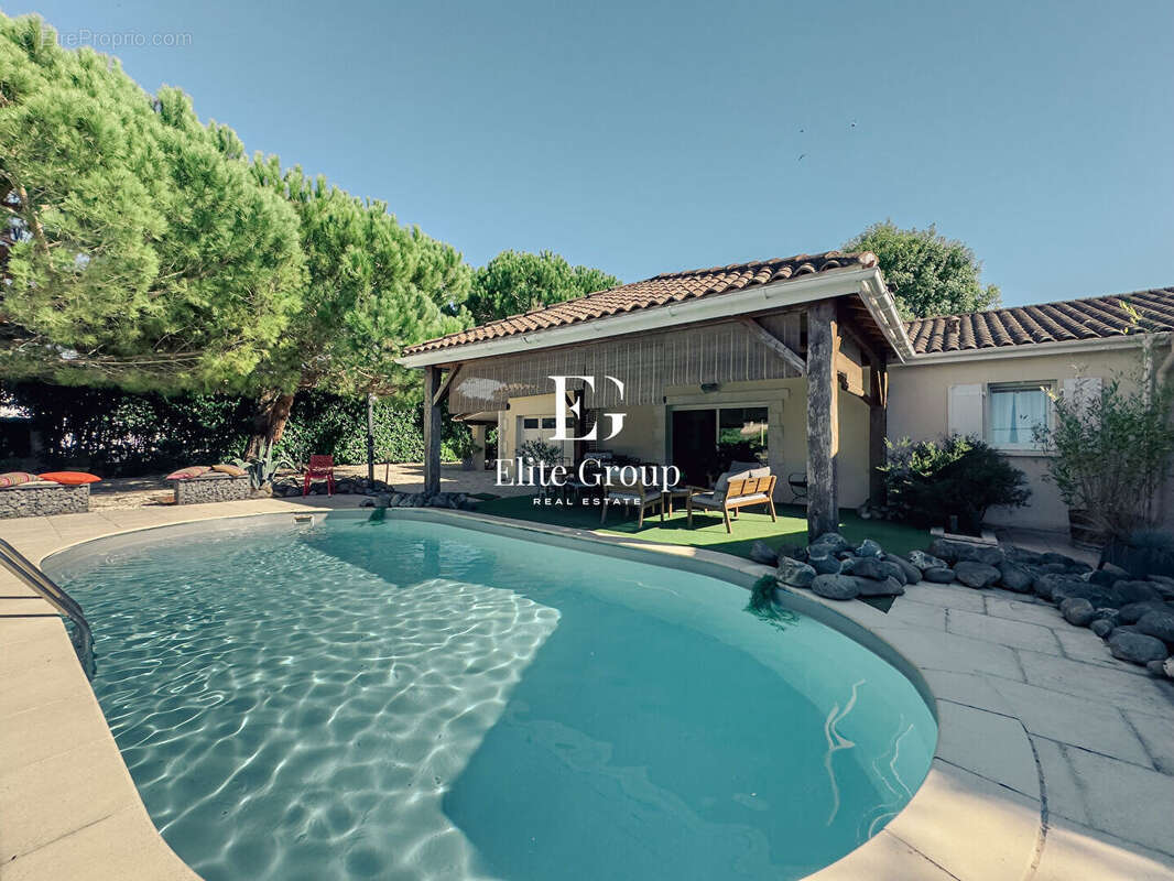 Maison à CHATEAUNEUF-SUR-CHARENTE