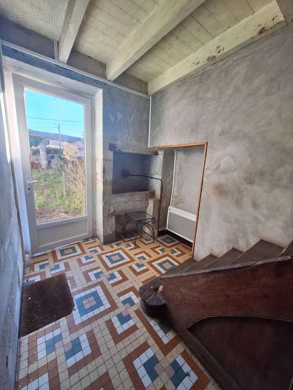 Ancien logis à renover Brie 16590 - photo 10