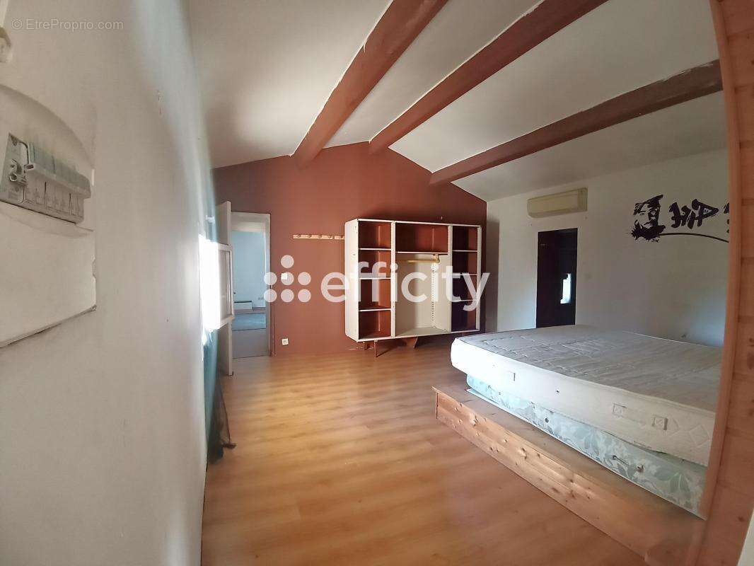 Maison à ALTHEN-DES-PALUDS