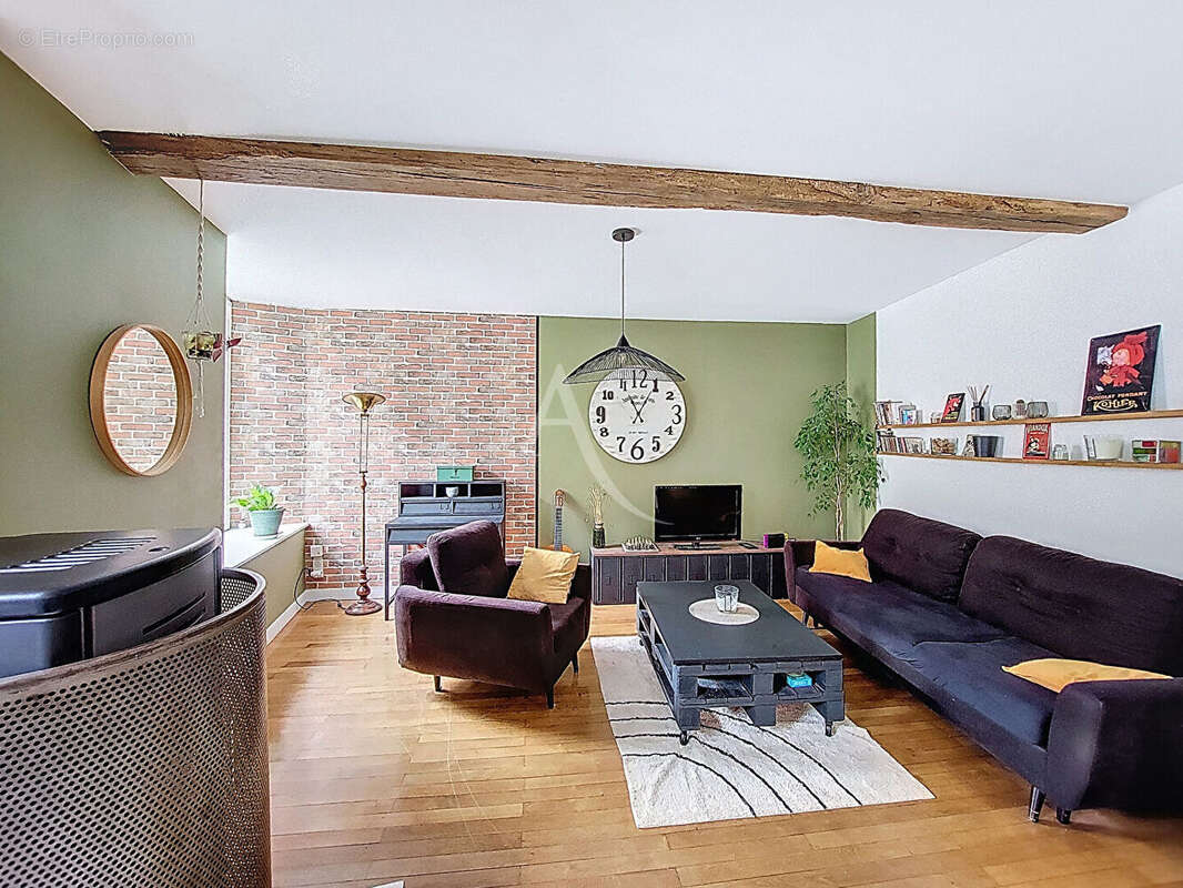 Maison à MORTAGNE-SUR-SEVRE