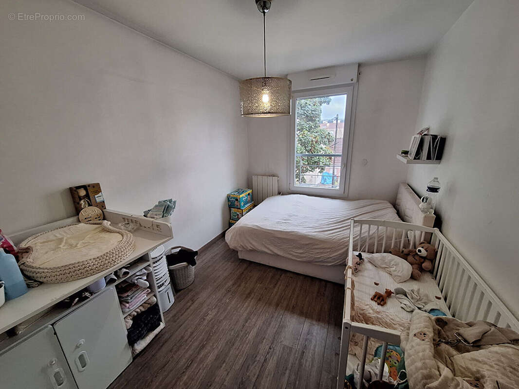 Appartement à LE PLESSIS-BOUCHARD