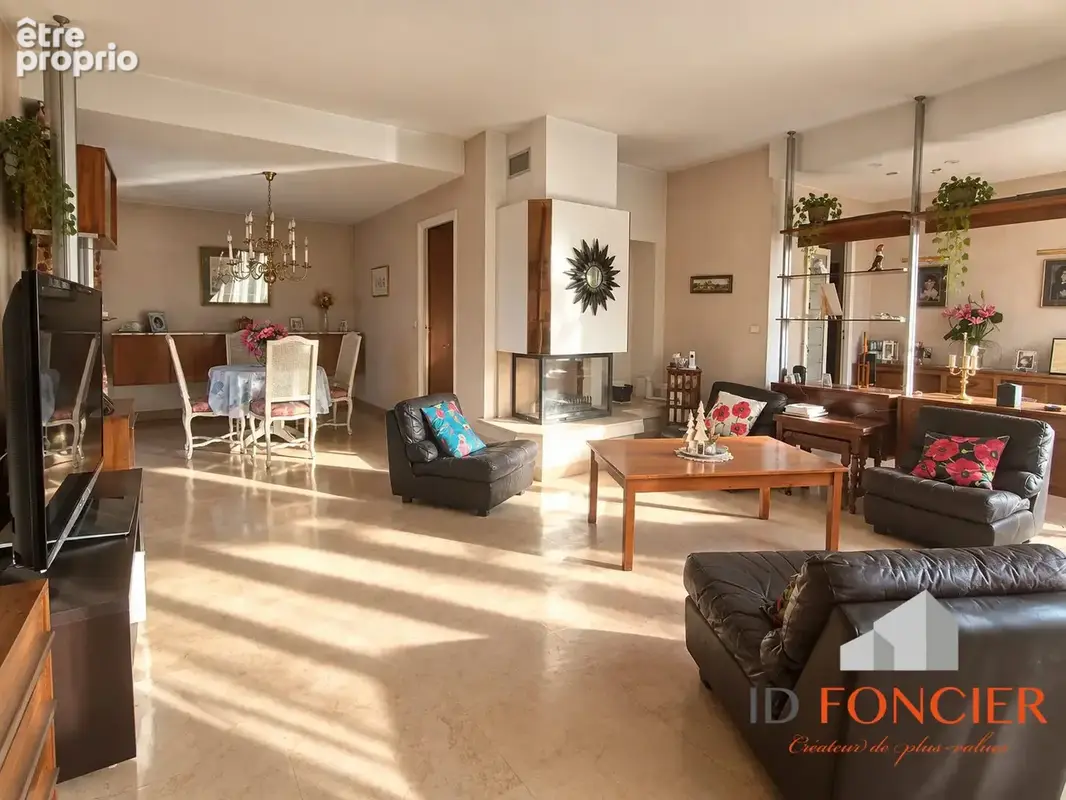 Maison 5 pièces 140 m² à vendre à Viry-Chatillon (91170) - photo 3