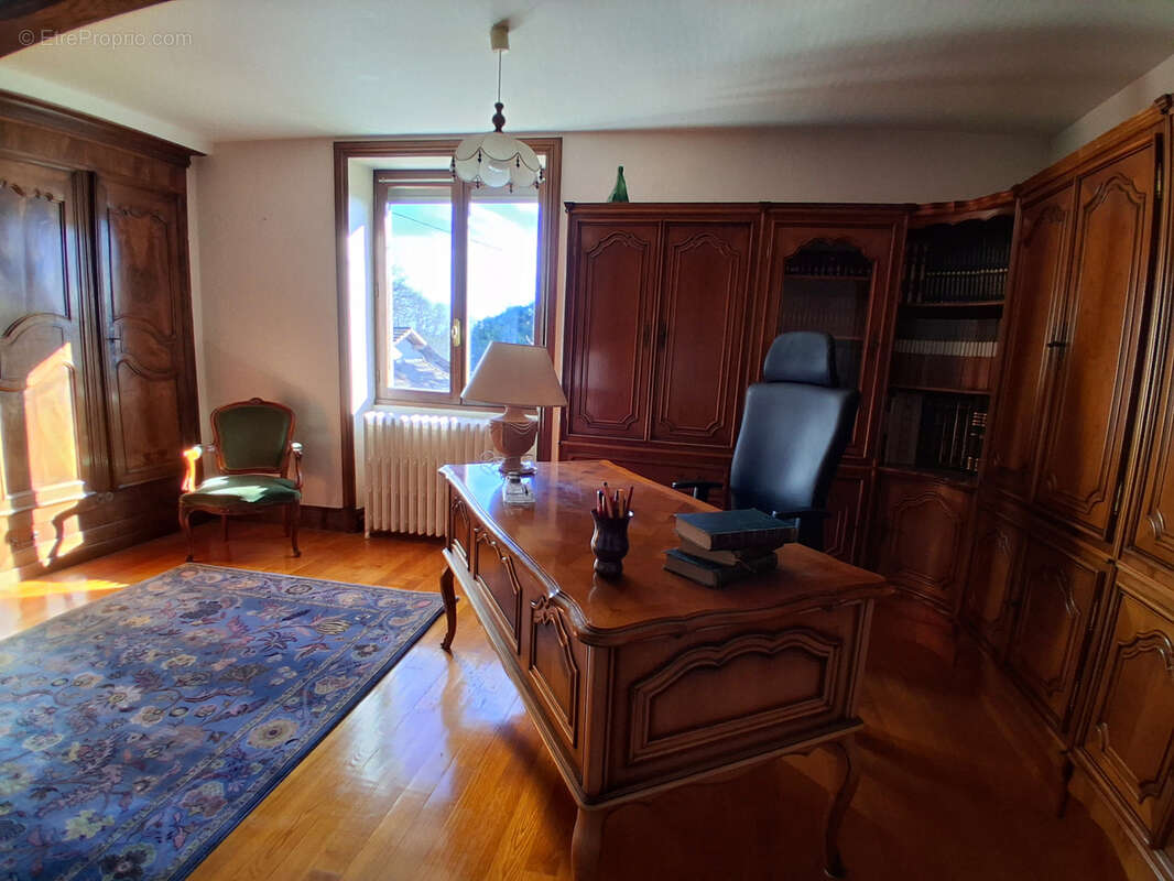Maison à FLEURY-LA-MONTAGNE