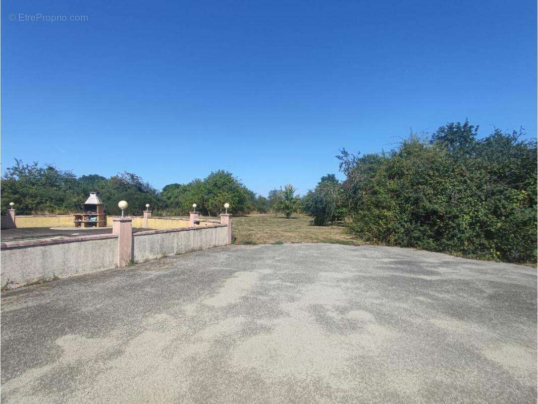Maison à SAINT-OUEN-DE-MIMBRE