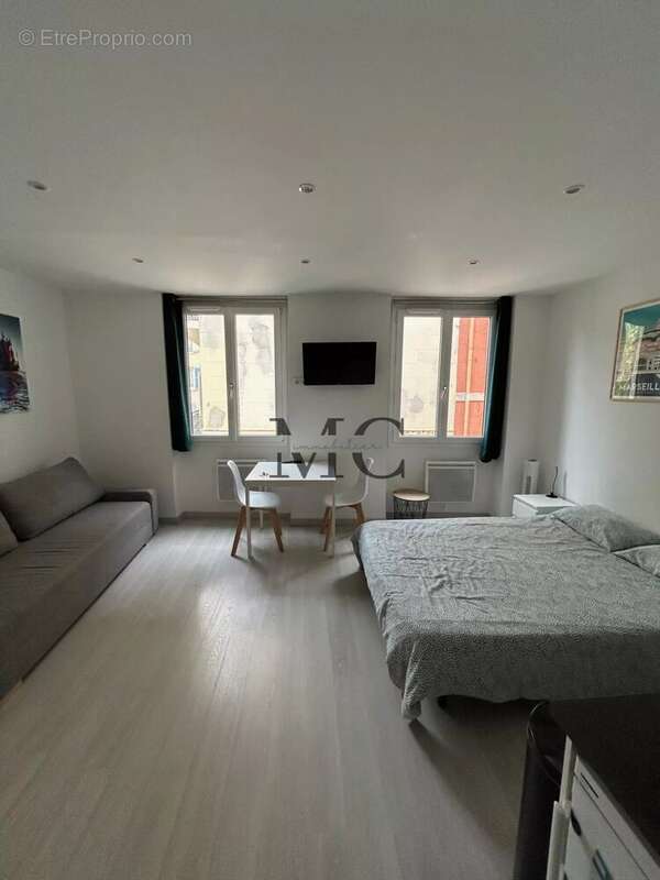 Appartement à MARSEILLE-2E