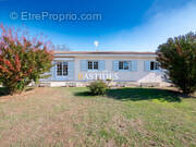 Maison à SAINT-DENIS-DE-PILE