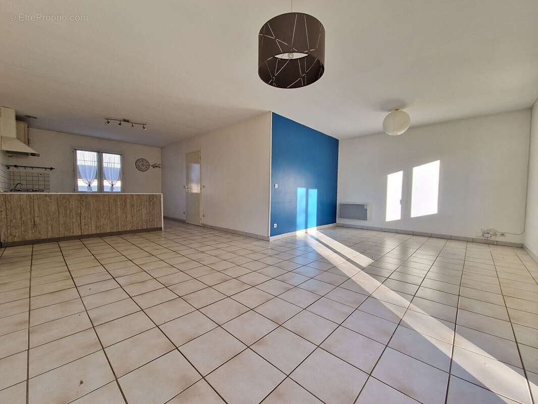 Maison à SALLES-SUR-MER