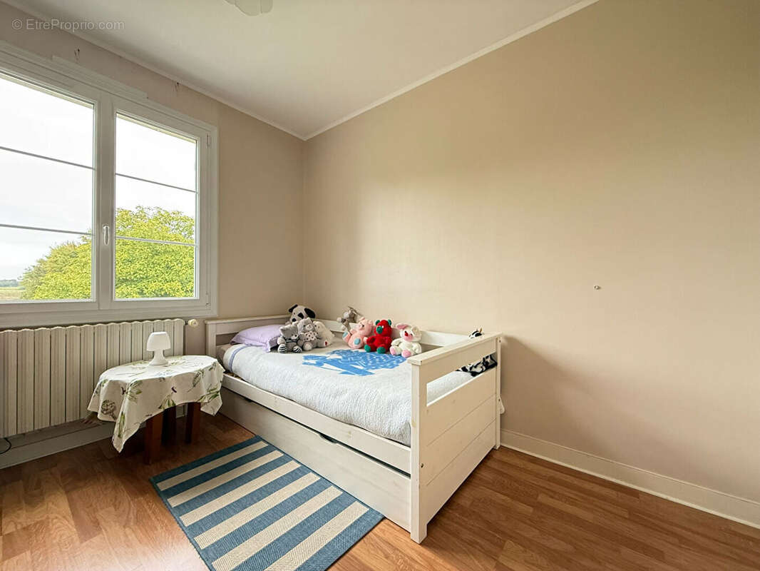 Maison à BRISSAC-QUINCE