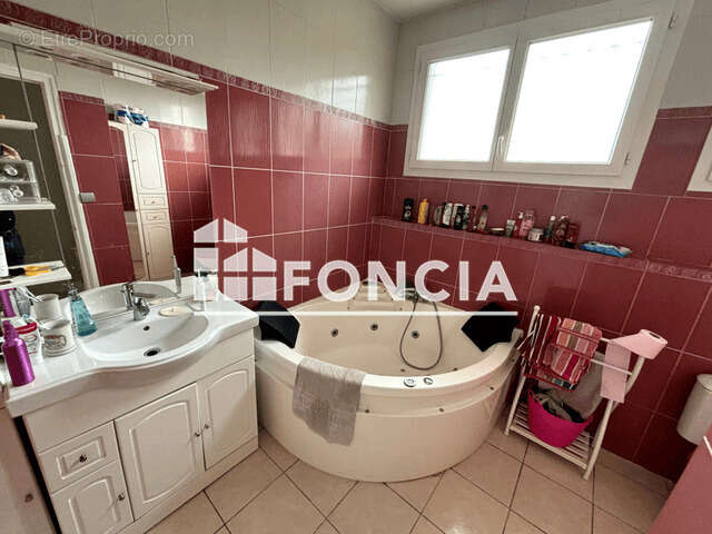 Maison à COLAYRAC-SAINT-CIRQ