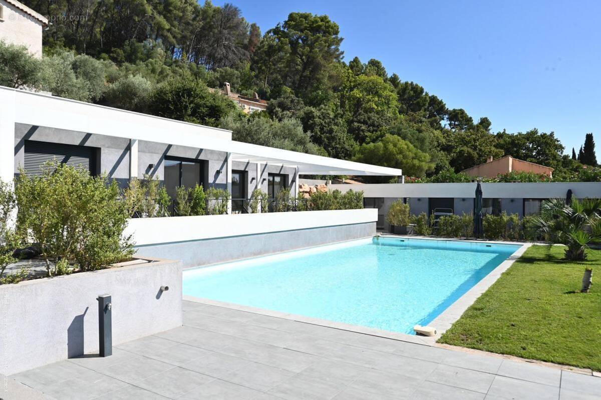 Appartement à LA FARLEDE