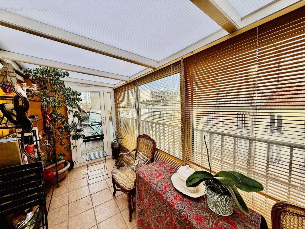 Appartement à PARIS-15E