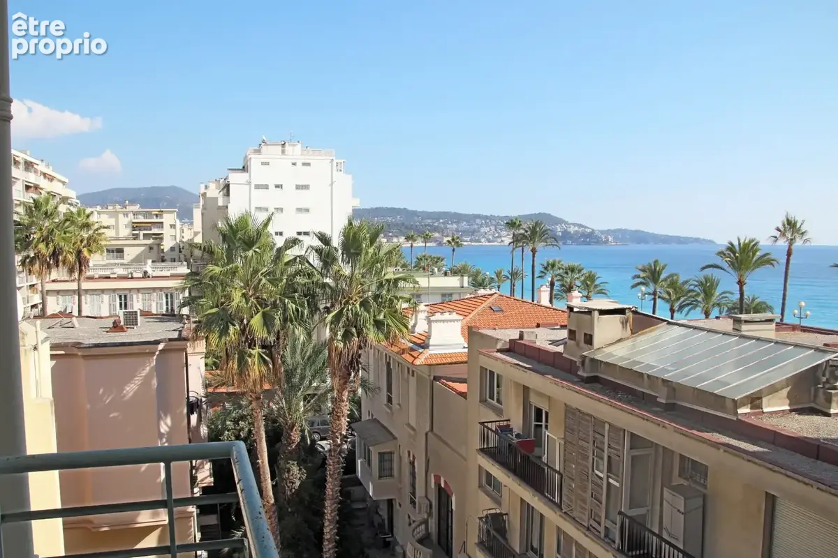 Appartement 3 pieces a vendre Nice Promenade des anglais au calme avec VUE MER - photo 2