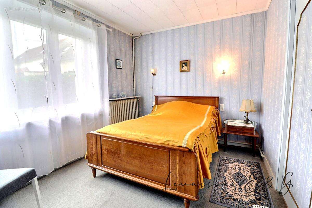 Maison à ANGY