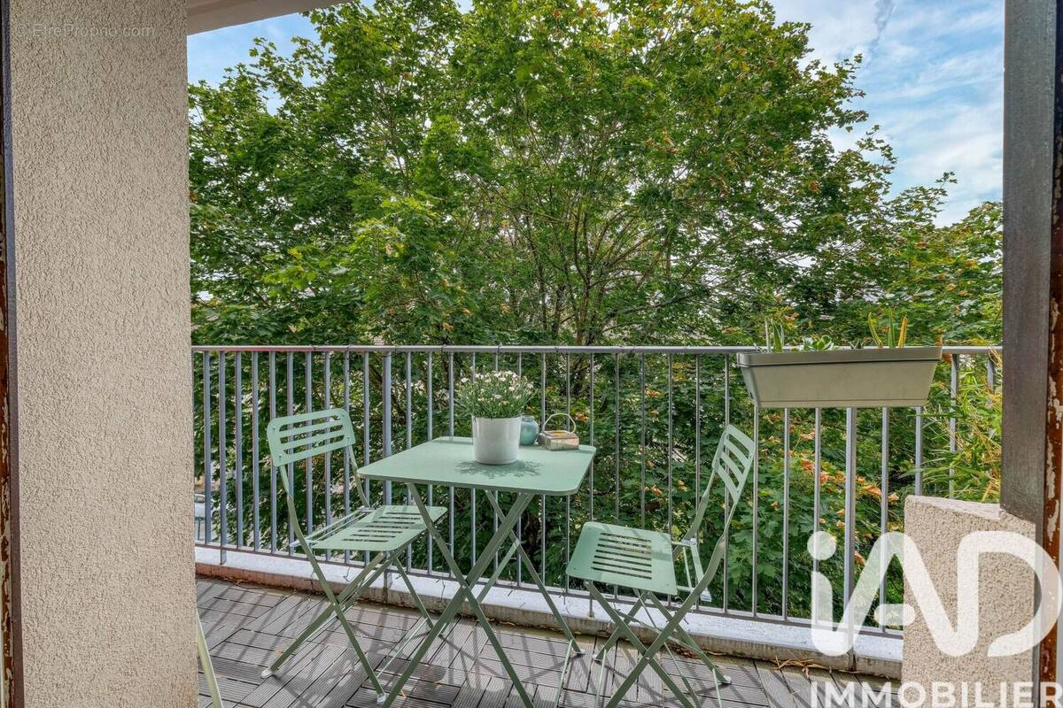 Photo 1 - Appartement à THORIGNY-SUR-MARNE