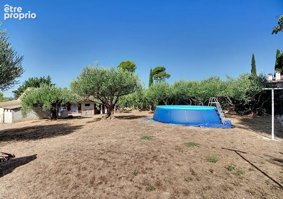 A VENDRE EN EXCLUSIVITÉ !  A SAINT-ANTONIN DU VAR - Maison de plain-pied de 82m² + garage  sur un terrain de 2300 m² - photo 11