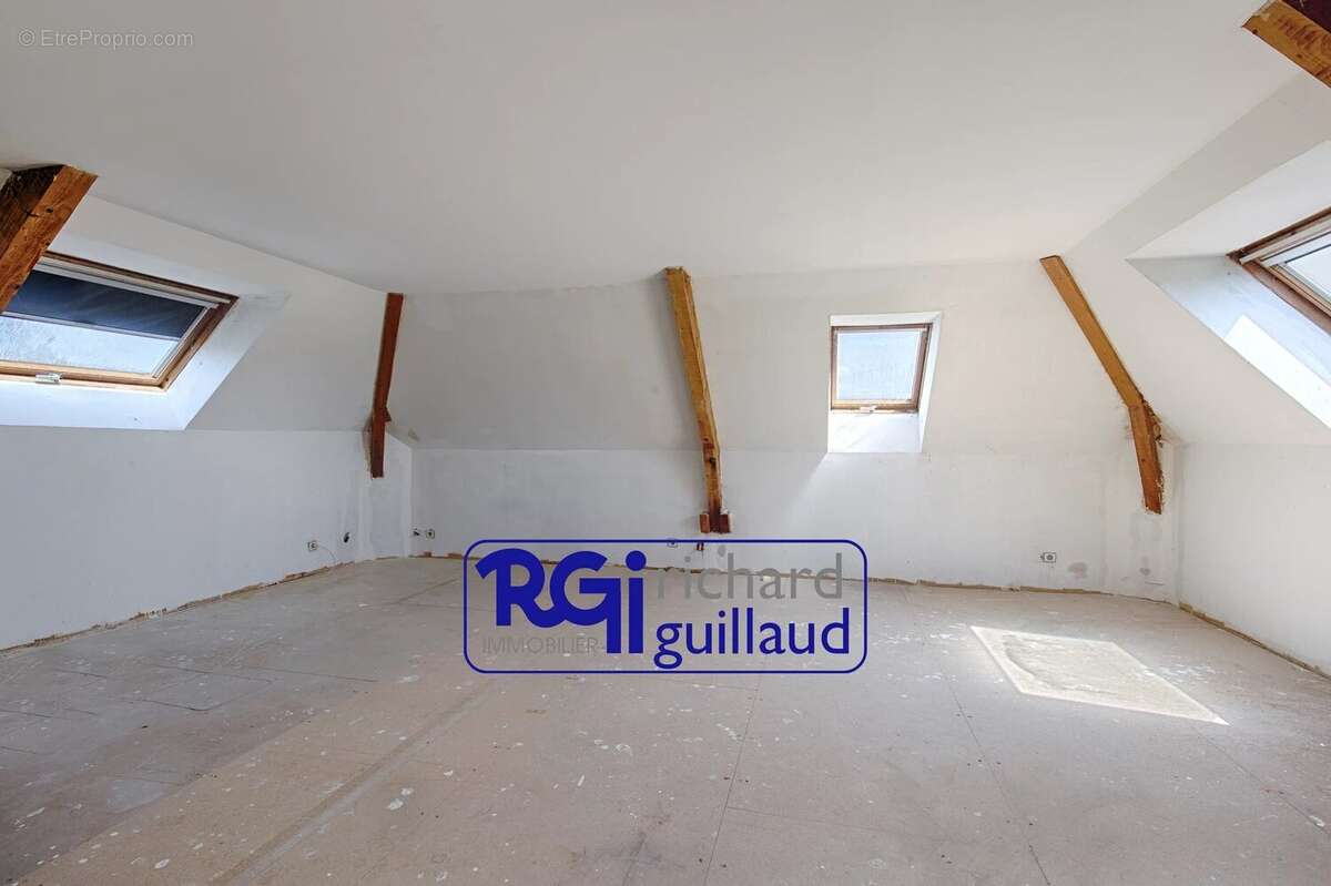 Maison à SAINTE-BLANDINE