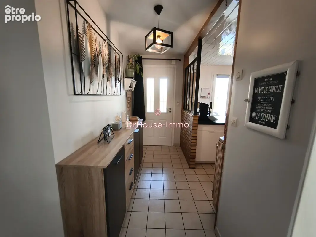 Maison 7 pièces 122 m² à vendre à Domfront-En-Champagne (72240) - photo 8