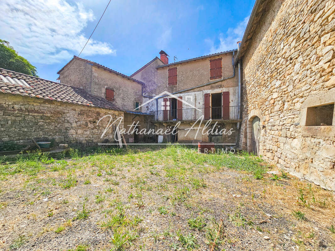 Maison à VIALA-DU-PAS-DE-JAUX